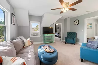 209 S Washington Avenue, Ludington, MI 49431 - Photo 21