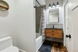 209 S Washington Ave, Ludington, MI 49431 - Photo 19