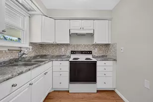 555 Norvell Beach Dr, Brooklyn, MI 49230 - Photo 13