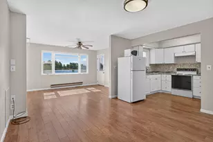 555 Norvell Beach Dr, Brooklyn, MI 49230 - Photo 11