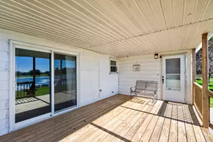 555 Norvell Beach Dr, Brooklyn, MI 49230 - Photo 33