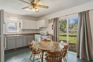 212 S 3rd Ave, Big Rapids, MI 49307 - Photo 15