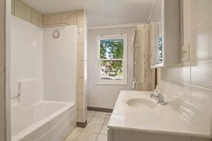 212 S 3rd Ave, Big Rapids, MI 49307 - Photo 13