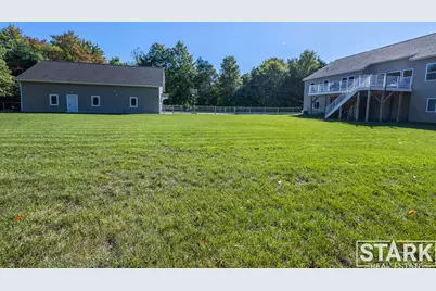 2320 E Mount Garfield Road, Muskegon, MI 49444 - Photo 15