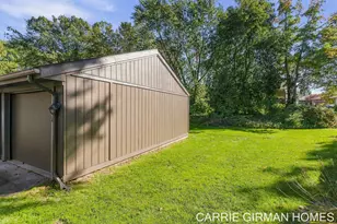 838 Brook Village Ct, Holland, MI 49423 - Photo 9