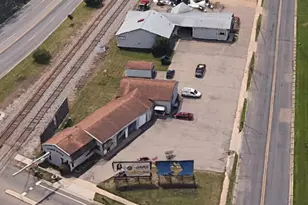 180 S Kendall Street S, Battle Creek, MI 49037 - Photo 1
