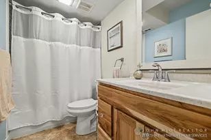 2466 Abbington Dr SE, Grand Rapids, MI 49506 - Photo 17