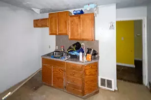 12801 Riverview St, Detroit, MI 48223 - Photo 11