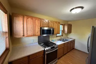 9660 Stadium Dr, Kalamazoo, MI 49009 - Photo 5