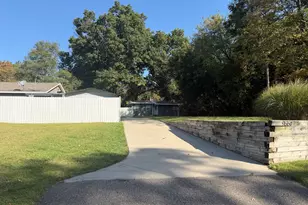 9660 Stadium Dr, Kalamazoo, MI 49009 - Photo 3