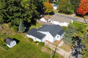 813 N Burgess St, Greenville, MI 48838 - Photo 15