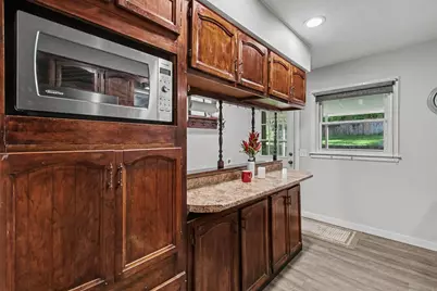 1612 Buena Vista Street, Kalamazoo, MI 49001 - Photo 7