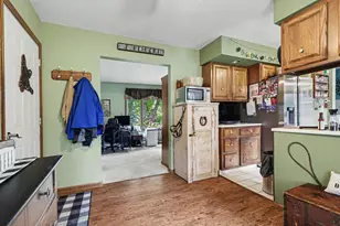280 Riverview Dr, Coldwater, MI 49036 - Photo 11