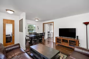 29511 Grandon St, Livonia, MI 48150 - Photo 3