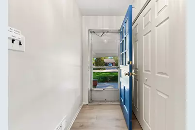 30073 Wicklow Road, Farmington Hills, MI 48334 - Photo 7