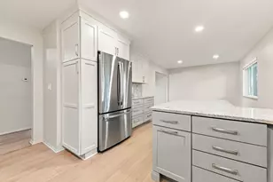 30073 Wicklow Rd, Farmington Hills, MI 48334 - Photo 21