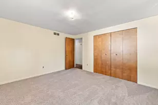 30073 Wicklow Rd, Farmington Hills, MI 48334 - Photo 29