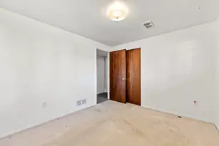 30073 Wicklow Rd, Farmington Hills, MI 48334 - Photo 25