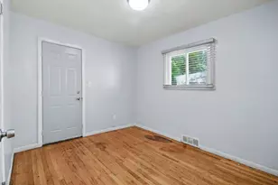 20290 Woodmont St, Harper Woods, MI 48225 - Photo 19