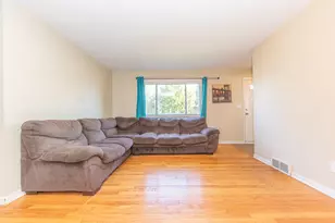 32237 Parkwood St, Westland, MI 48186 - Photo 25