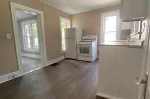 1109 Greenwood Ave, Jackson, MI 49203 - Photo 3