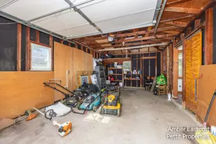1305 Ball Ave NE, Grand Rapids, MI 49505 - Photo 21