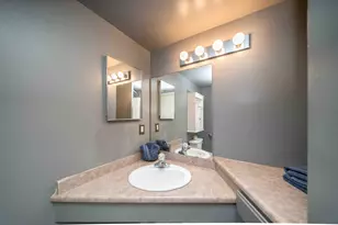 2120 Stone School Cir, Ann Arbor, MI 48108 - Photo 11
