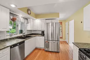 17292 Burkshire Dr, Grand Haven, MI 49417 - Photo 11