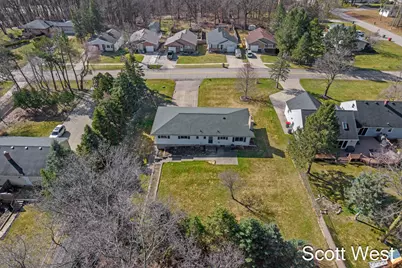 1645 Waldorf Street NW, Grand Rapids, MI 49544 - Photo 37