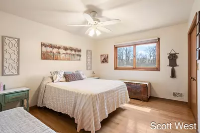 1645 Waldorf Street NW, Grand Rapids, MI 49544 - Photo 19