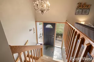 1645 Waldorf St NW, Grand Rapids, MI 49544 - Photo 9