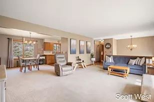 1645 Waldorf St NW, Grand Rapids, MI 49544 - Photo 11