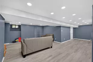 332 Edward St, Jackson, MI 49201 - Photo 39
