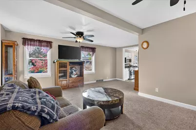 1617 W Division Street, Cadillac, MI 49601 - Photo 9