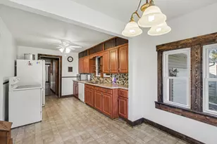 415 Douglas Dr, Decatur, MI 49045 - Photo 7