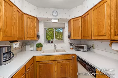 1410 Woodcliff Drive SE, East Grand Rapids, MI 49506 - Photo 25