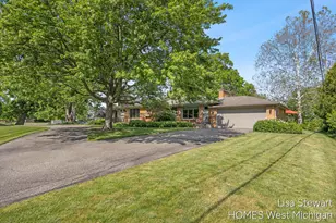 1410 Woodcliff Dr SE, East Grand Rapids, MI 49506 - Photo 9