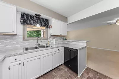 908 Moore Drive, Chelsea, MI 48118 - Photo 19