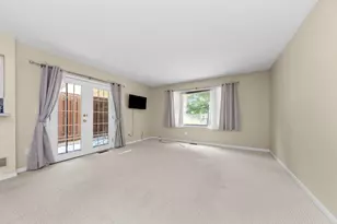 908 Moore Dr, Chelsea, MI 48118 - Photo 15