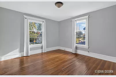 1318 Wealthy Street SE, Grand Rapids, MI 49506 - Photo 17