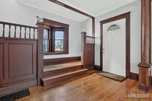 1318 Wealthy St SE, Grand Rapids, MI 49506 - Photo 7