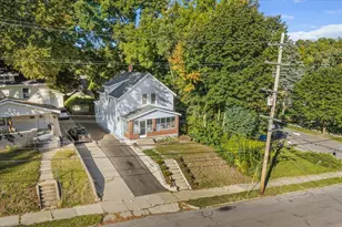 657 Lydia St NE, Grand Rapids, MI 49503 - Photo 5