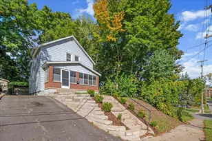 657 Lydia St NE, Grand Rapids, MI 49503 - Photo 3