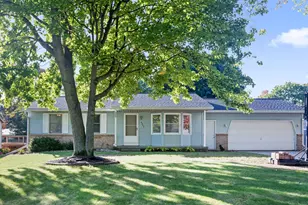 4350 Heritage Dr, Hudsonville, MI 49426 - Photo 1