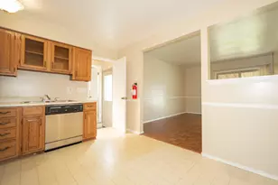 5667 Sunset Trail, Ypsilanti, MI 48197 - Photo 9