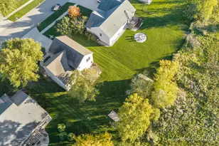 4437 Equestrian Dr, Hudsonville, MI 49426 - Photo 9