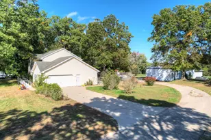 827 Nadeau Dr, Pullman, MI 49450 - Photo 9