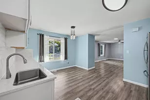 2923 Quartz Dr, Troy, MI 48085 - Photo 7