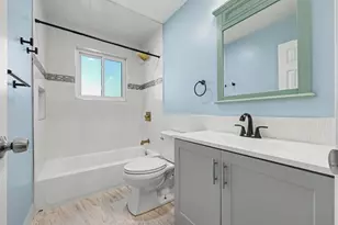 2923 Quartz Dr, Troy, MI 48085 - Photo 17