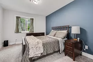 1320 Parkway St, Waterford, MI 48328 - Photo 11